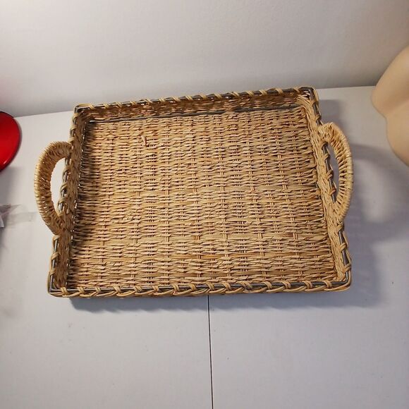 Crate & Barrel Rectangle Rattan Wicker & Metal Serving Basket Casserole Handles - Picture 3 of 9